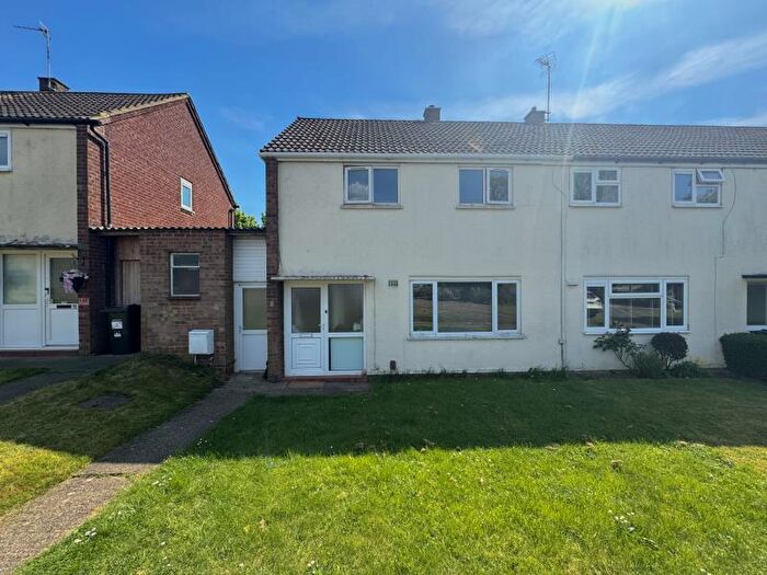 2 Bedroom Terraced House To Rent In Shaftesbury Crescent, Bletchley, MK3