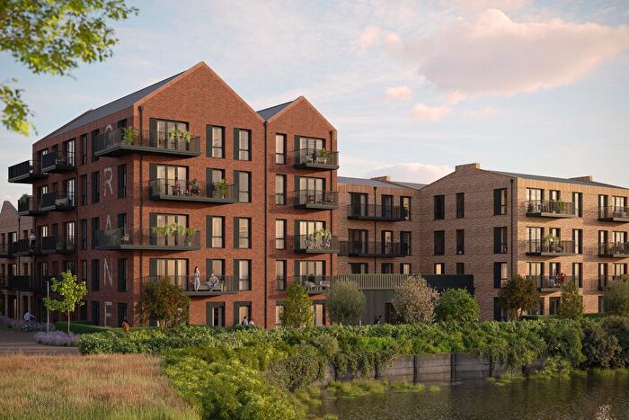2 Bedroom Flat For Sale In Egerton Road, Twickenham, TW2