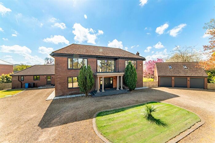 5 Bedroom Detached House For Sale In The Avenue, Medburn, NE20