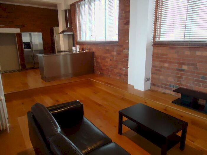 1 Bedroom Apartment To Rent In Eastgate, Leeds West Yorkshire, LS2