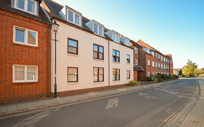 1 Bedroom Flat To Rent In Providence Place, Chapel Street, Chichester, West Sussex, PO19