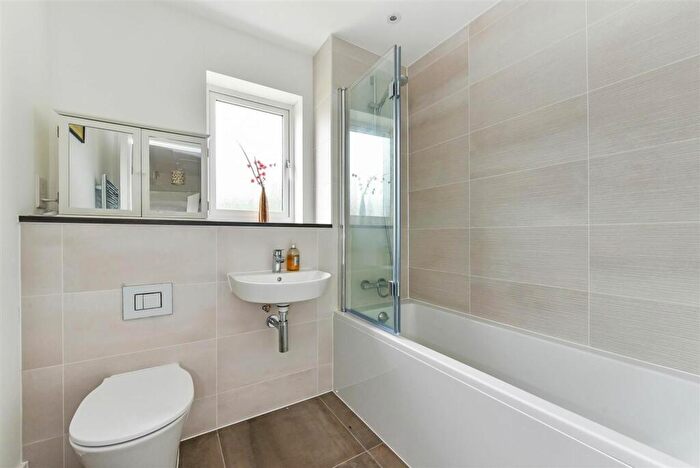 3 Bedroom Terraced House For Sale In Joseph Lancaster Lane, Chichester, PO19