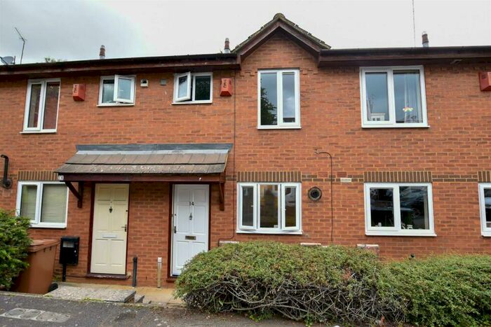 2 Bedroom Terraced House To Rent In Castle Road, Wellingborough, NN8