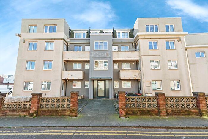 2 Bedroom Maisonette For Sale In Cardigan Place, Blackpool, Lancashire, FY4