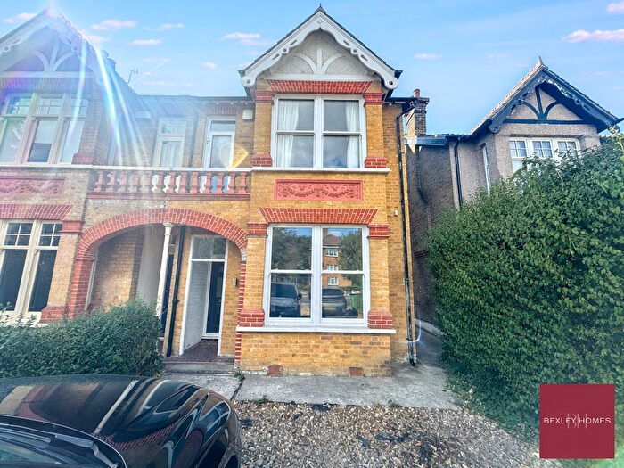 4 Bedroom House To Rent In Woolwich Road, London, SE2