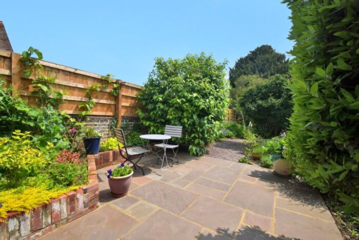 2 Bedroom Semi-Detached House For Sale In The Street, Upchurch, Sittingbourne, ME9