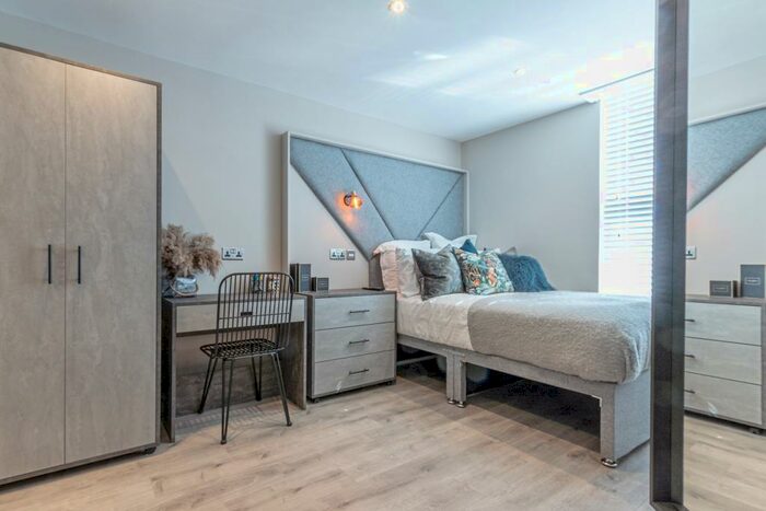 6 Bedroom Terraced House To Rent In Cranborne Road, L15