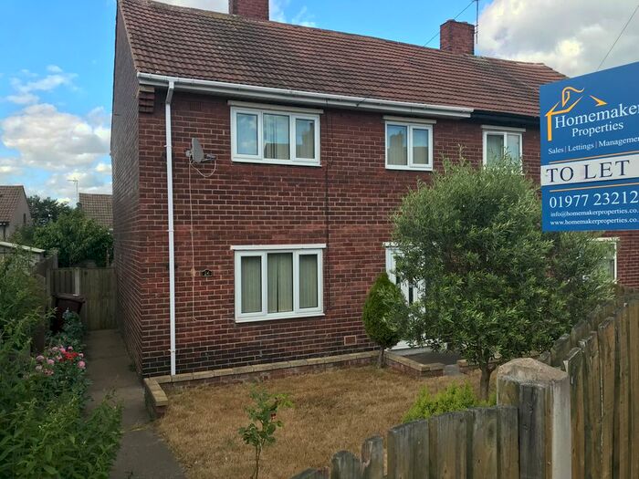 3 Bedroom Semi-Detached House To Rent In Burntwood Crescent, South Kirkby, WF9