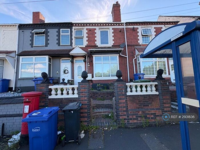 3 Bedroom Terraced House To Rent In Blowers Green Road, Dudley, DY2