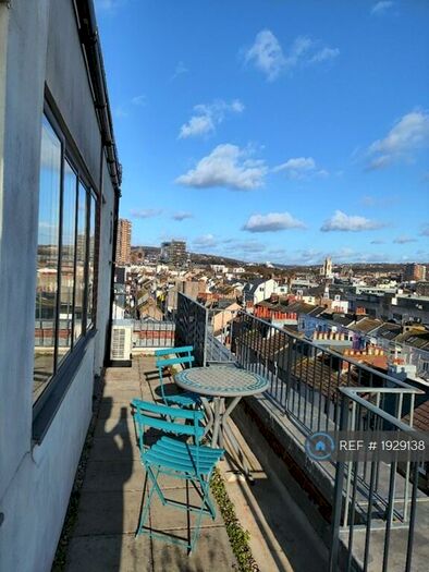 2 Bedroom Penthouse To Rent In Tichborne St, Brighton, BN1