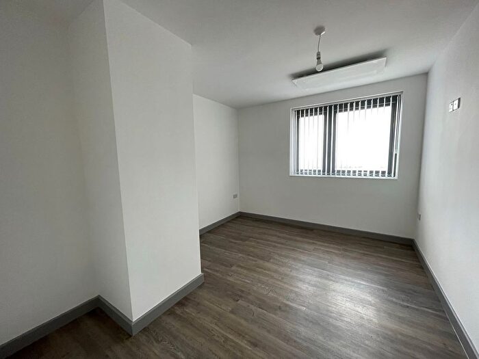 2 Bedroom Flat To Rent In Church, Road, Liverpool, L22