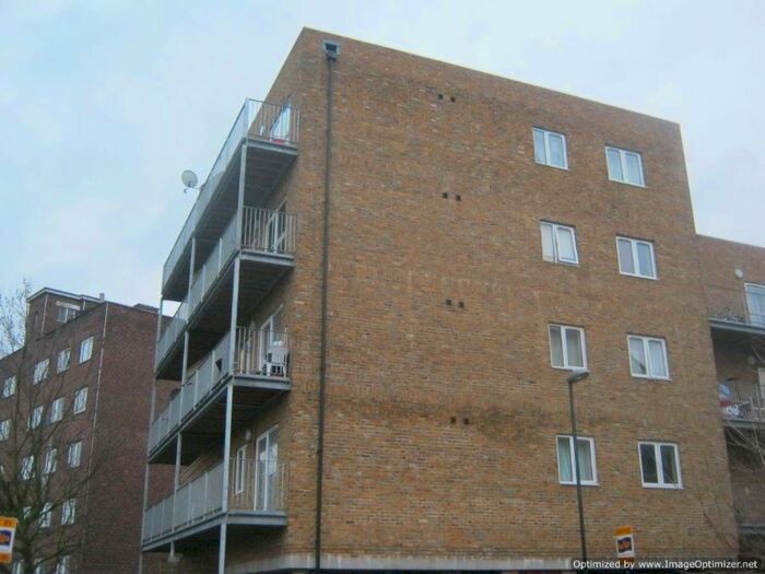 2 Bedroom Flat To Rent In Frances Street, London SE18