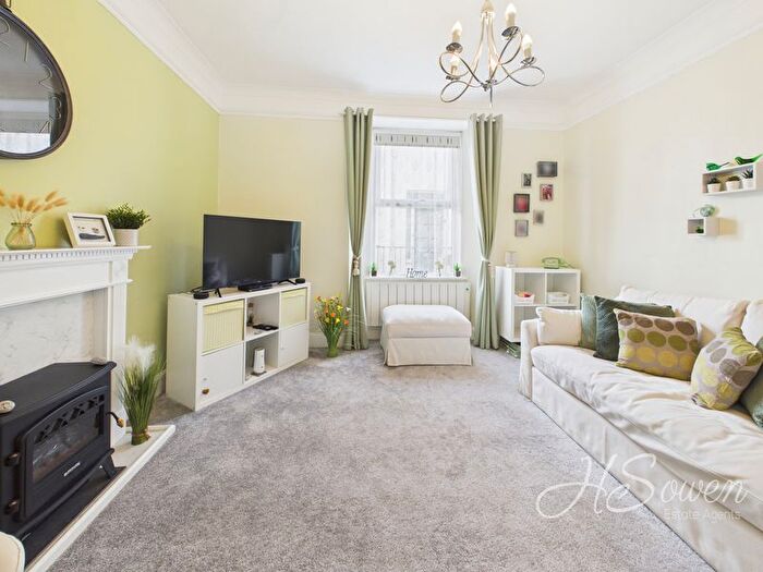 1 Bedroom Flat For Sale In Middle Warberry Road, Torquay, TQ1