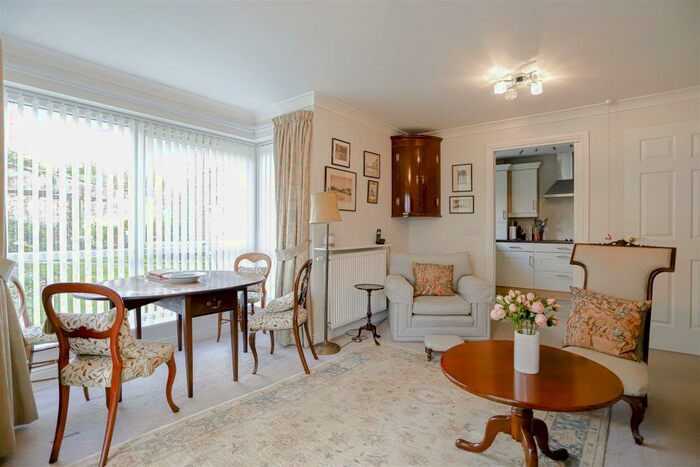 2 Bedroom Apartment For Sale In Woodcock House, Preston New Road, Larmenier Retirement Village, Blackburn, BB2