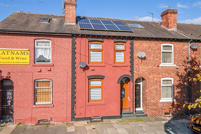 3 Bedroom Terraced House For Sale In Hambleton Street, Wakefield, WF1