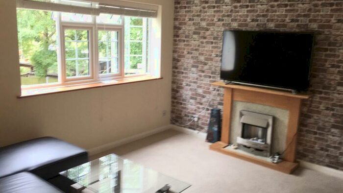1 Bedroom Flat To Rent In Barkwood Close, Romford, RM7