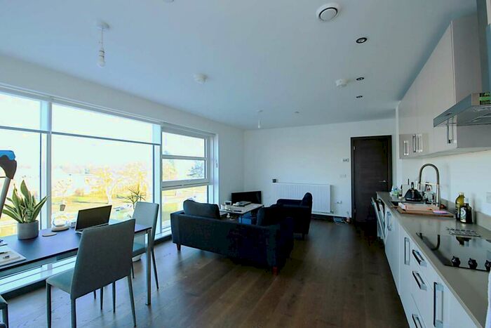 2 Bedroom Flat To Rent In East Station Road, Peterborough, Peterborough, PE2