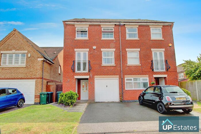 4 Bedroom Semi-Detached House For Sale In Valencia Road, Binley, Coventry, CV3