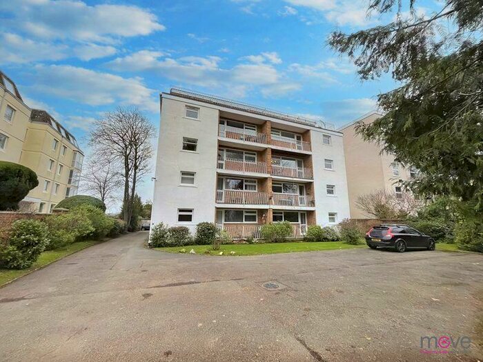 3 Bedroom Apartment To Rent In Pittville Circus Road, Cheltenham, GL52