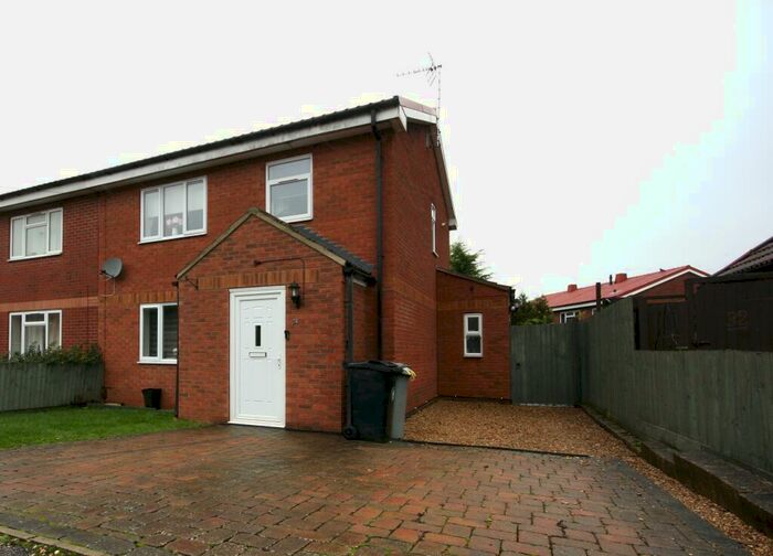 3 Bedroom House To Rent In Brittain Drive, Grantham, NG31