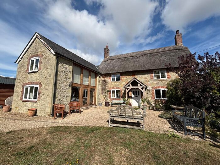4 Bedroom Cottage To Rent In Meadow Cottage, Ebbesbourne Wake, Salisbury, SP5