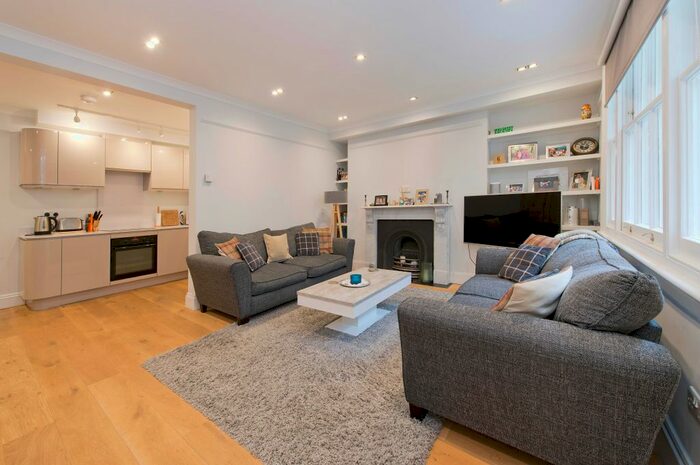 3 Bedroom Flat To Rent In Kensington Gardens Square, London, W2