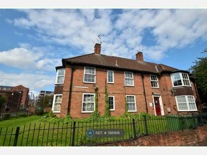 2 Bedroom Flat To Rent In Rosemary Place, York, YO1