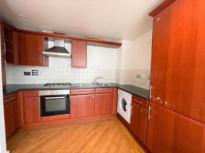 2 Bedroom Flat To Rent In Romford, Essex, RM1