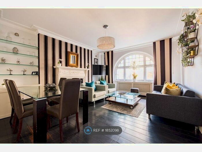 4 Bedroom Flat To Rent In Drayton Gardens, London, SW10