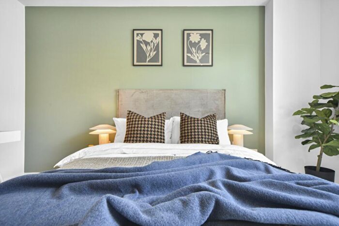 1 Bedroom Flat To Rent In Evelyn Street Deptford, SE8