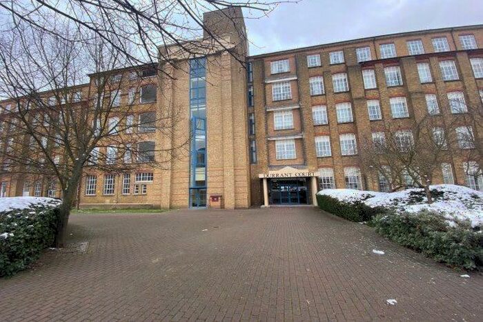 2 Bedroom Flat To Rent In Brook Street, Chelmsford, CM1