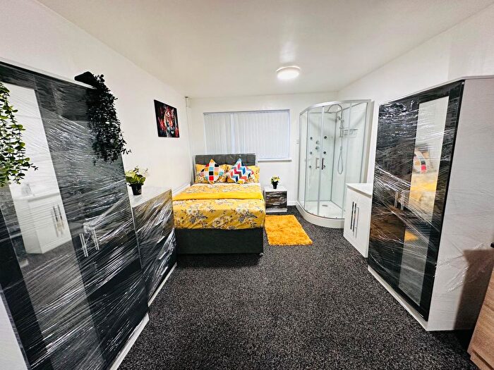 1 Bedroom Studio To Rent In Lady Margaret Road, Southall, UB1