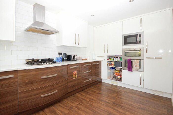 4 Bedroom House To Rent In Ridley Avenue, Mangotsfield, Bristol, BS16