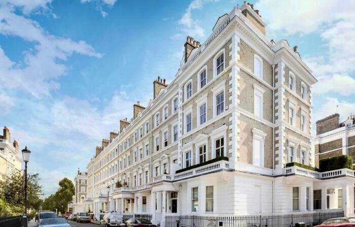2 Bedroom Flat To Rent In Onslow Gardens, London, SW7