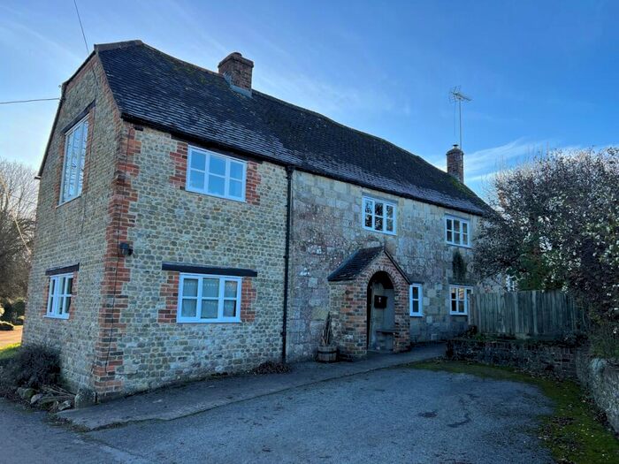 4 Bedroom Character Property For Sale In Norton Bavant, Warminster, BA12