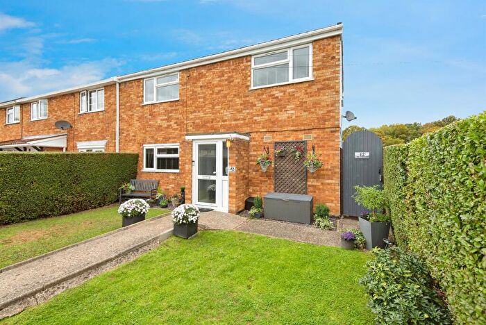 3 Bedroom End Of Terrace House For Sale In The Muntings, Stevenage, SG2