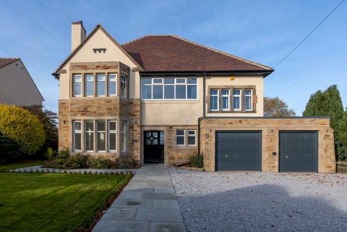 5 Bedroom Detached House To Rent In Dorchester Road, Huddersfield, HD2