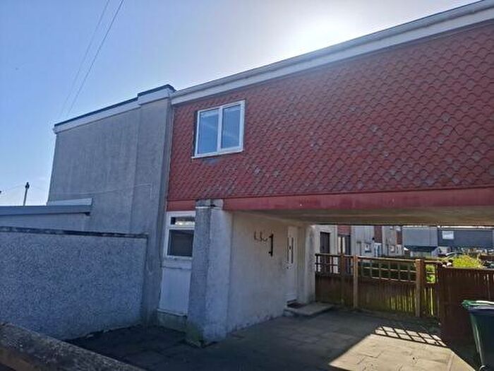 3 Bedroom Terraced House To Rent In Minto Crescent, Glenrothes, KY6