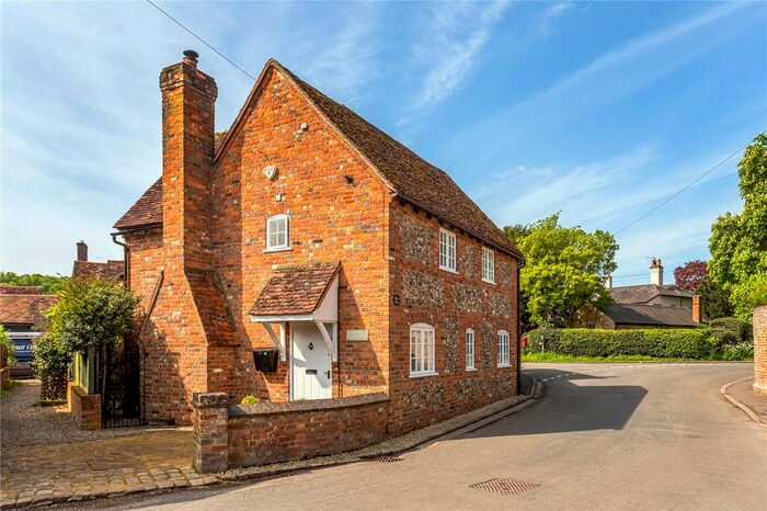 3 Bedroom Semi-Detached House For Sale In Little Missenden, Amersham, Buckinghamshire, HP7