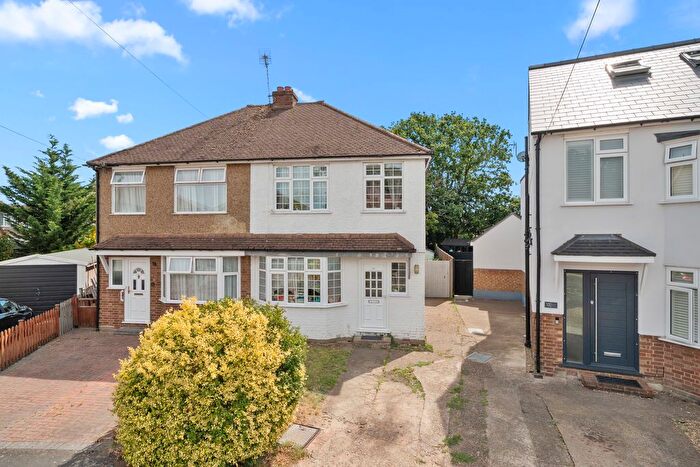 3 Bedroom Semi-Detached House To Rent In Fairfax Close, Walton-On-Thames, KT12