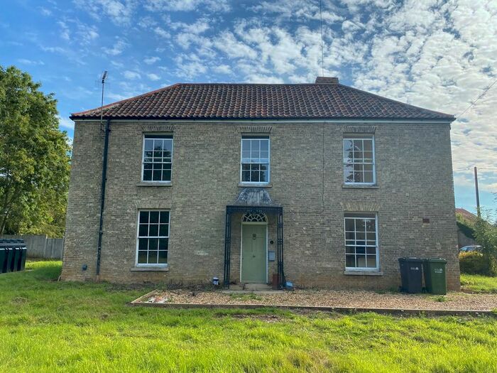 4 Bedroom Semi-Detached House To Rent In Lynn Road, Shouldham Thorpe, King's Lynn, PE33