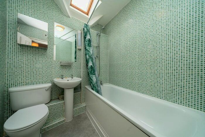 2 Bedroom End Of Terrace House For Sale In Mulberry Court, High Street, Old Town, Hemel Hempstead, Hertfordshire, HP1