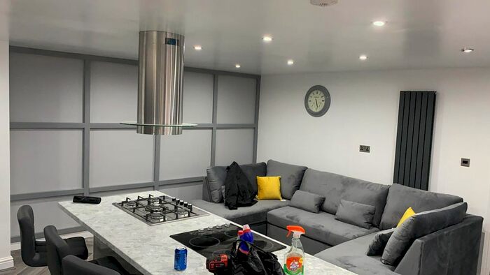 6 Bedroom Terraced House To Rent In Warwards Lane, Birmingham, B29