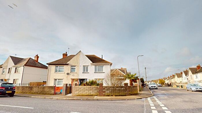 3 Bedroom Semi Detached House For Sale In Mercia Road, Cardiff, CF24