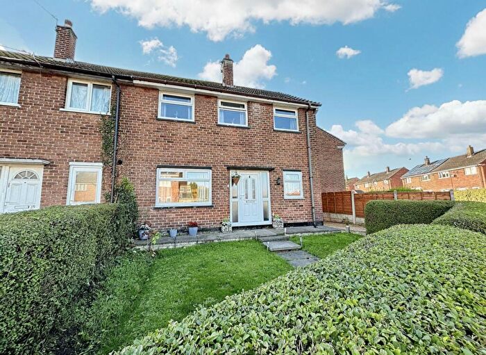 3 Bedroom End Of Terrace House For Sale In Hesketh Road, Burscough, L40