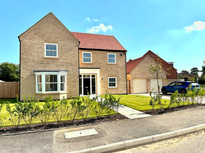 5 Bedroom Detached House For Sale In Kym View Close, Kimbolton, PE28