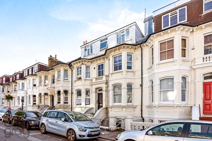 2 Bedroom Flat For Sale In Seafield Road, Hove, BN3
