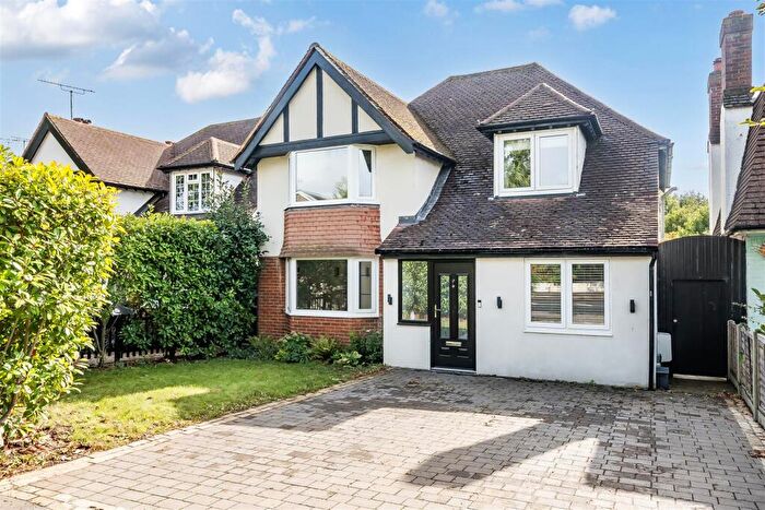 3 Bedroom Detached House For Sale In Randalls Road, Leatherhead, KT22