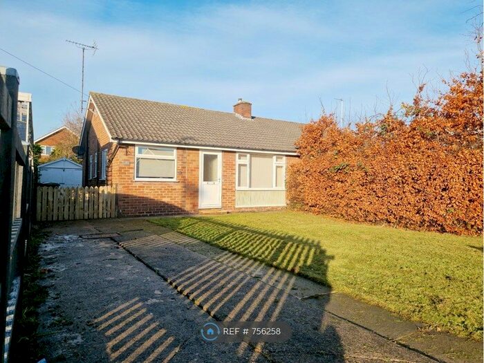 2 Bedroom Bungalow To Rent In Cleveland Way, York, YO32