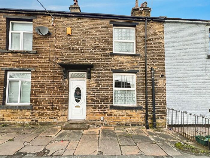 1 Bedroom Terraced House For Sale In Fagley Road, Bradford, BD2
